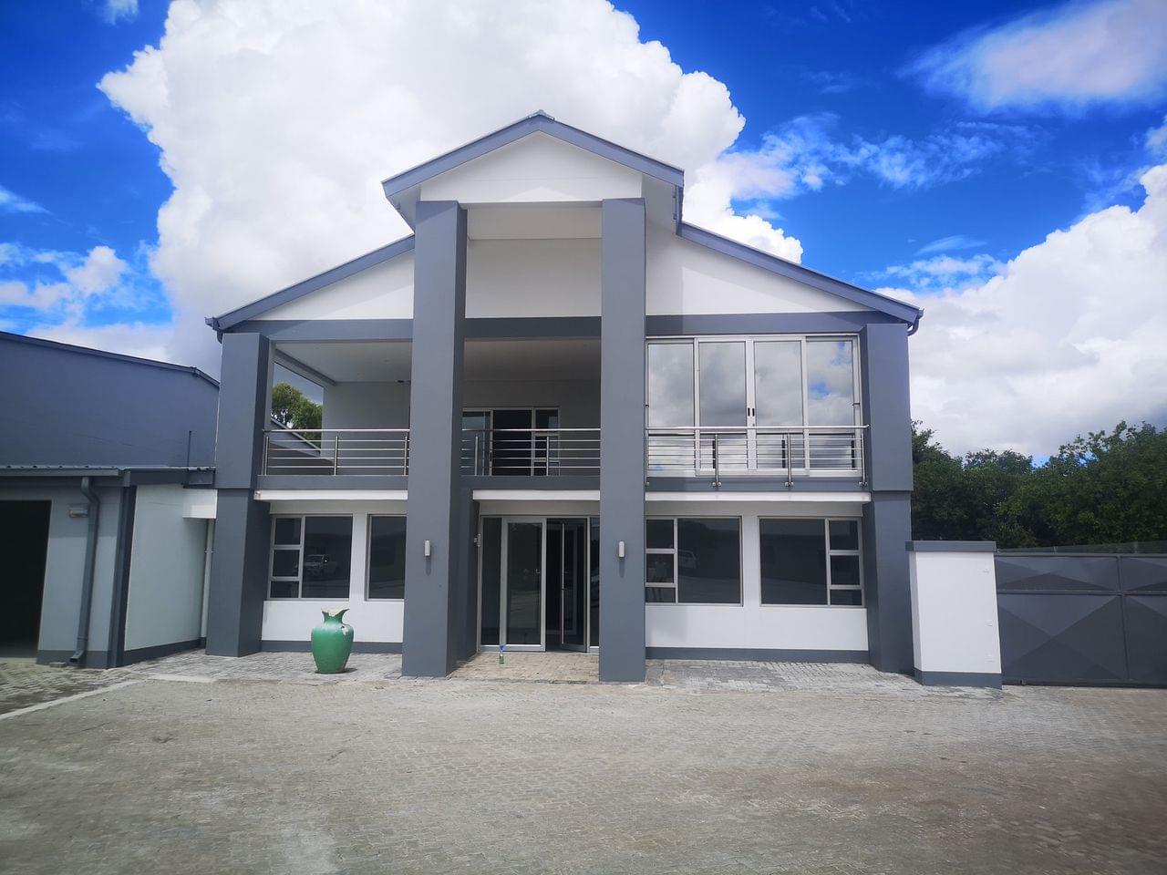 Frans Indongo House